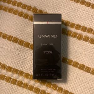 NWT Tumi Unwind (0.5)